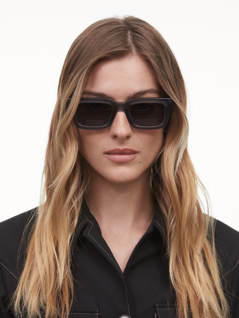 CHIMI 05 Sunglasses in Frosted Red
